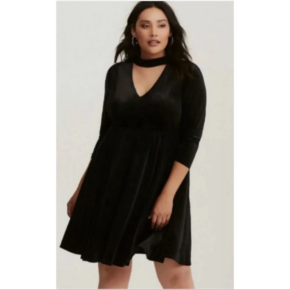 NWT Torrid Black Velvet Skater Dress Size L